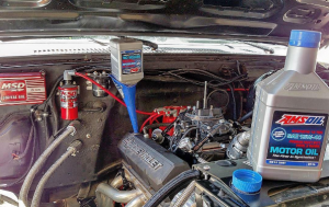 AMSOIL Motor Oil Change