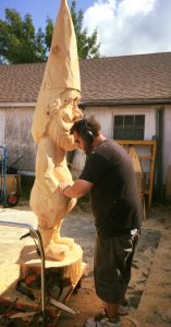 Wood carver uses AMSOIL