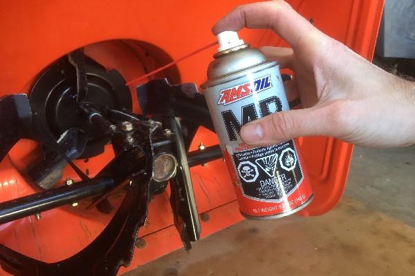Store snowblower