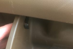 How to change a cabin air filter