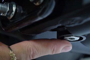 Harley-Davidson oil change.