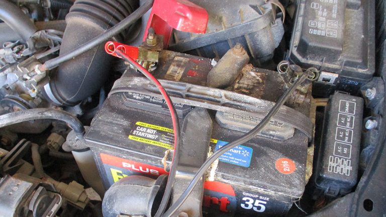 How to Charge a Car Battery