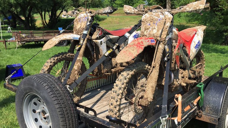 How to Wash a Dirt Bike