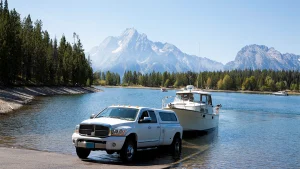 Can You Use Car Oil in a Boat? Why Marine Oil Matters.